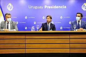 Gobierno evaluó situación ante aumento de casos COVID-19: se seguirá hisopando y se insiste con vacunación