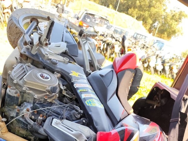 Mujer encontró su moto tras haberla denunciado como desaparecida en dependencias policiales; circula un vehículo con características idénticas y documentación clonada