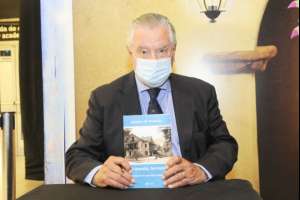 Hoy se realiza la presentación literaria de Ignacio de Posadas en la Azotea de Haedo