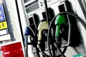 Desde este martes los combustibles suben 3 pesos promedio