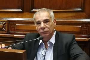 Frente Amplio cumple 51 años gobernando para la "gran mayoría" y no para los "malla oro"