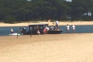 Polémica por embarcación de motor a combustión navegando por el arroyo Maldonado que pertenece al hotel Fassano