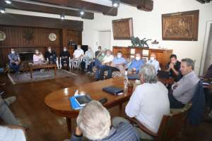 Equipo de gobierno de la intendencia está reunido en el Castillo Pittamiglio