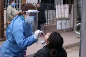 Otra vez 20 muertos y 8.112 nuevos casos de Covid-19; Maldonado tuvo 331 positivos