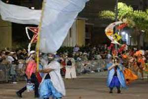Pasó para hoy domingo el desfile de Carnaval de San Carlos