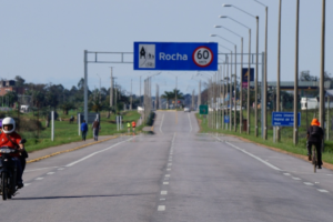 El 15 de marzo abren licitación para doble vía Pan de Azúcar/Rocha