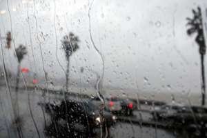 Inumet anuncia lluvias. "Sólo rock y vos" y desfile de Pan de Azúcar se mantienen.