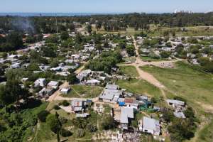 Antía anunció compra de casas prefabricadas de calidad en material que acelerarán el traslado de familias del Kennedy; 150 a 170 casas por año