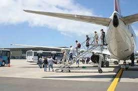 Hubo una baja de más del 50% en los aterrizajes comerciales en el aeropuerto de Laguna del Sauce; crecieron vuelos privados