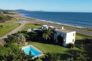 Piden informes ante comercialización de agua potable por privados en Balneario Bella Vista