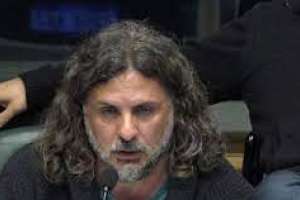 El edil Pieri dijo que el gobierno central debería aportar a la erradicación del Kennedy y no solo la intendencia 