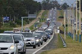 Miles de uruguayos se movilizan en las rutas en estos días; el domingo y el lunes habrá sobrecarga de tránsito