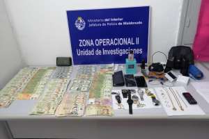 La policía de Maldonado desbarató una organización delictiva y aclaró al menos 6 robos recuperando autos, joyas y relojes