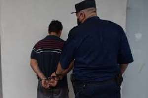 Rapiña a comercio en barrio Hipódromo deja una persona herida; uno de los atracadores fue detenido