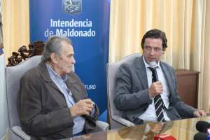 La intendencia y AUF firmaron acuerdo para el recambio de luminarias del estadio Domingo Burgueño Miguel; se invertirán 450 mil dólares