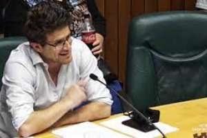 Edil Garateguy solicitó informes sobre empresa dedicada a la recolección de residuos