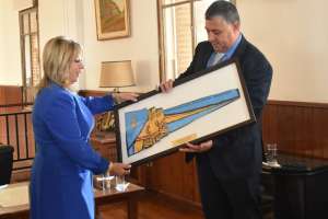 Armada reconoció a municipio de Punta del Este por respaldo a “Velas Uruguay”