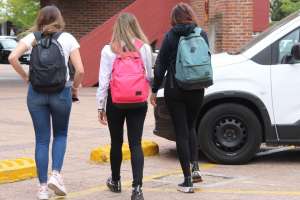 Intendencia de Maldonado destina casi U$S 2 millones para el funcionamiento de las Becas Estudiantiles de Transporte