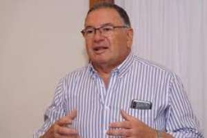 Edil Gava: en Maldonado el agua cuesta más cara que en Carrasco; el servicio debería quedar en manos de la intendencia