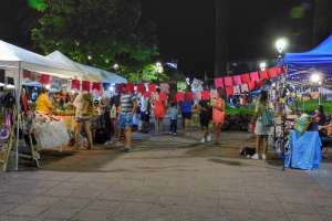 El domingo se realiza una nueva edición de Mercado Central
