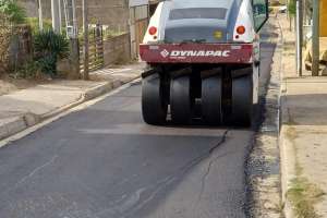 Trabajan en la repavimentación de calles en Maldonado