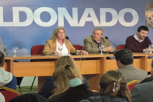 Zumarán explicó que “es un programa que viene a sustituir a Uruguay Trabaja”, al tiempo que “en Maldonado tenemos 191 personas que ya están participando y, en todo el país la cifra supera los 3000”. S