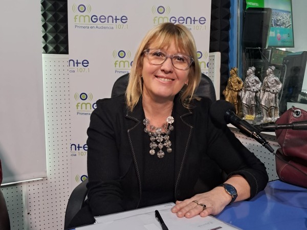 Ministra de Salud Pú...