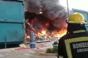 Punta Shopping permanecerá cerrado hasta nuevo aviso; incendio afectó parte de la estructura del complejo