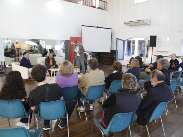La Intendencia destinó 450 mil pesos al Fondo de Incentivo Editorial 2024