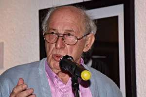 Murió el periodista, poeta y escritor Alfredo Moyano