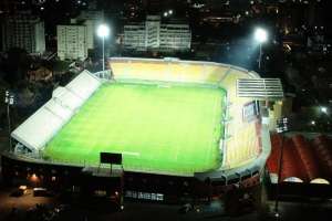 Habilitan nuevas luminarias del Estadio Domingo Burgueño 