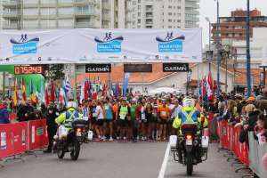 con unos 4 mil participantes se corre la maratón internacional de punta del este 