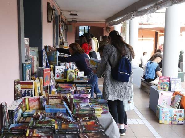 Segunda jornada de la Feria del Libro de Maldonado