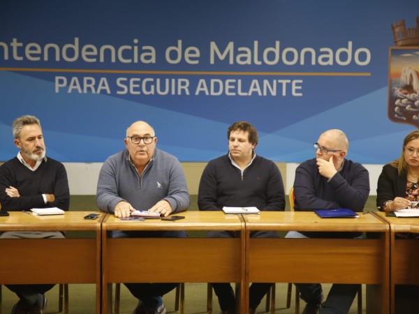 Intendente se reunió con el gabinete para definir prioridades