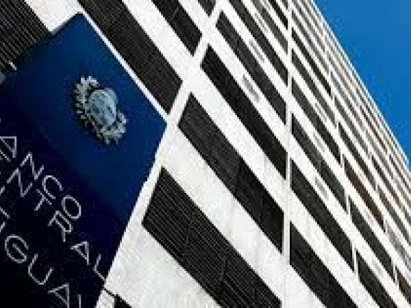 Senadores analizan “Reestructuración de deudas de Personas Físicas”, comprende 600 mil con créditos impagables y 1 millón en el clering