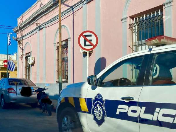 Ingresó a robar dos veces el mismo día en la misma casa, la policía lo detuvo pero la justicia le dio domiciliaria
