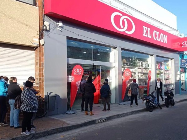 Supermercados El Clon abrió nuevo local en San Carlos