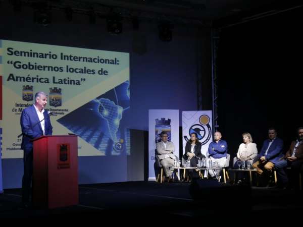 Importante inversión de la intendencia en plantación de árboles y en la limpieza de laguna del Diario y cuidado de la costa