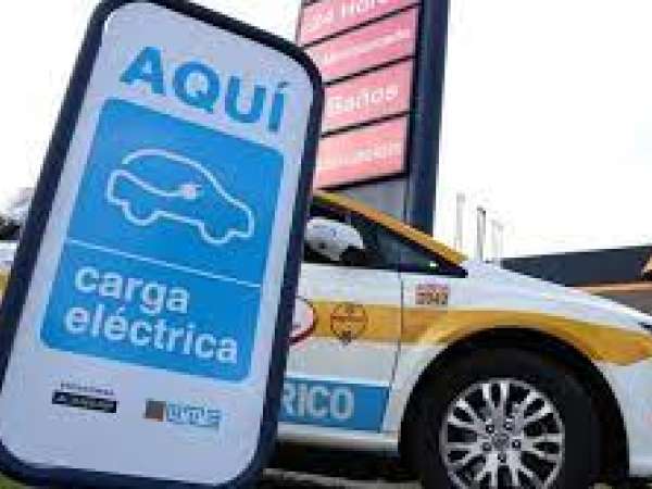 UTE instalará cargadores rápidos de autos eléctricos en Punta del Este, La Barra y Maldonado