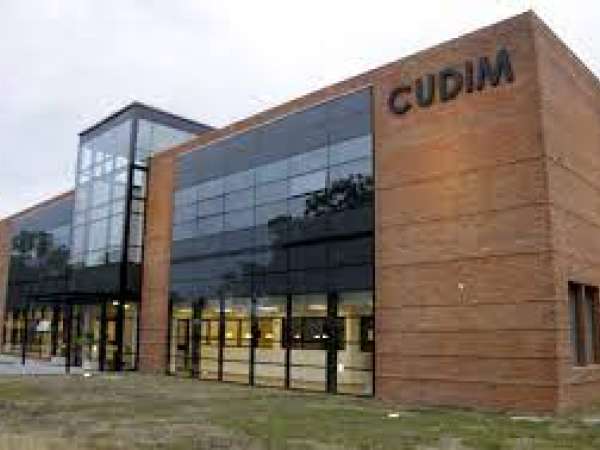 CUDIM continúa su ciclo de Jornadas Médicas de
actualización y difusión por todo el país; este miércoles llegan a Maldonado