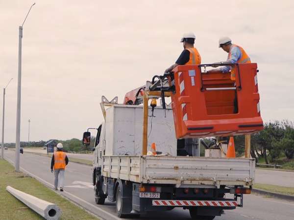 Punta del Este aspira a tener el 100% de iluminación en buenas condiciones para la temporada, dijo Carballal