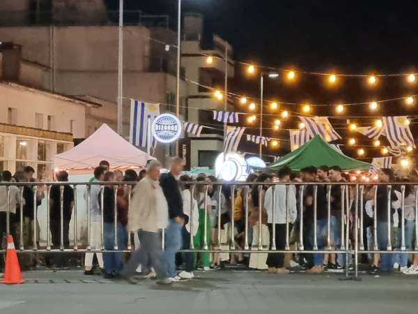 Para la intendencia fiesta de la cerveza cumplió con horarios y no hubo inconvenientes mientras vecinos se mostraron molestos