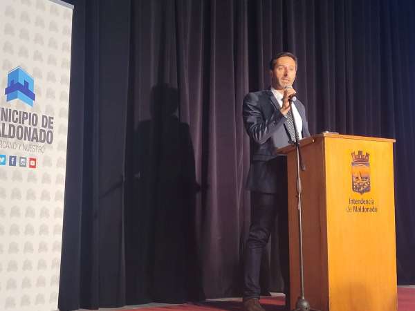 Municipio exhibió programas en comunales, impulso a emprendedores, asistencia social y mejora en espacios públicos