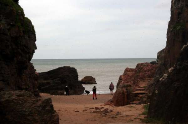 Apareció un hombre sin vida en zona de Las Grutas