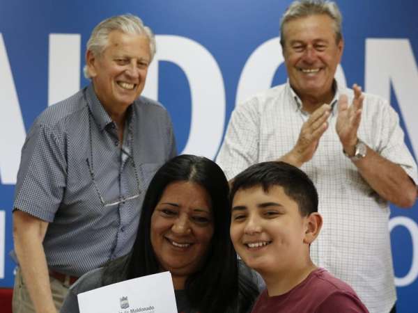 Antía entregó promesas de compraventa a familias