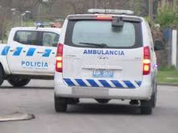 Una mujer resultó lesionada grave y una niña herida leve en accidente de moto y auto