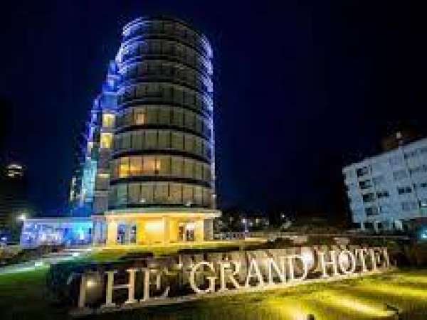 Punta del Este colmada este fin de semana; la excepción es en el Grand hotel donde queda una habitación a 5 mil dólares la noche