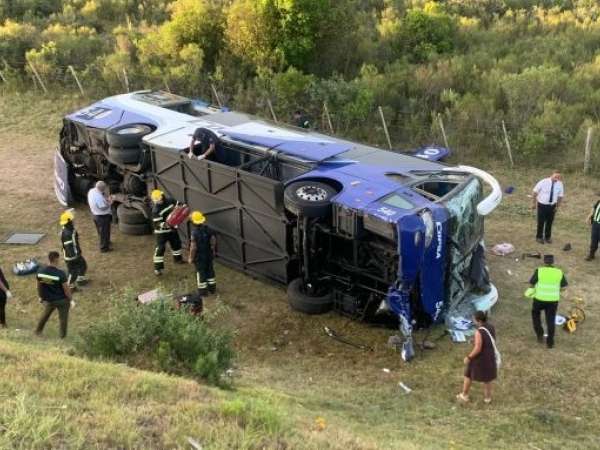 Se conoce el estado de salud de pasajeros del Copsa 540; el vuelco dejó un muerto, una persona grave, 8 lesionados y  5 altas 