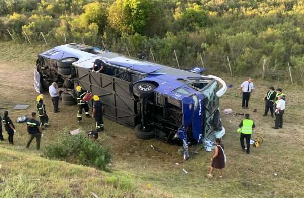 Fiscalía requirió informes sobre el ómnibus siniestrado; también alcoholemia y reporte forense del chofer y heridos