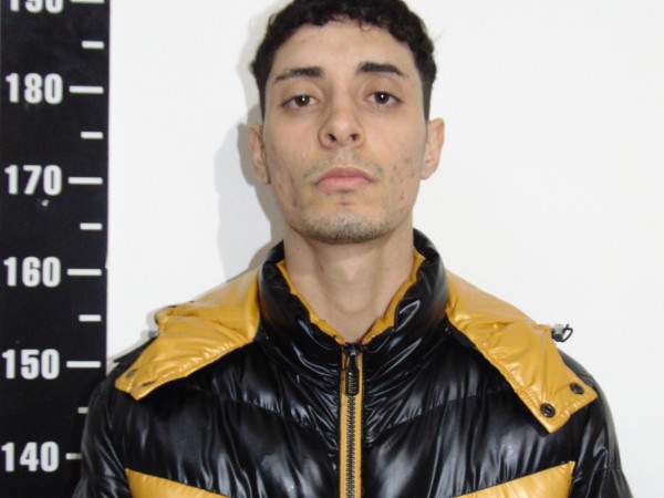 Dos años de prisión por venta de drogas para el hombre que huyó de la policía y atacó a uno de ellos